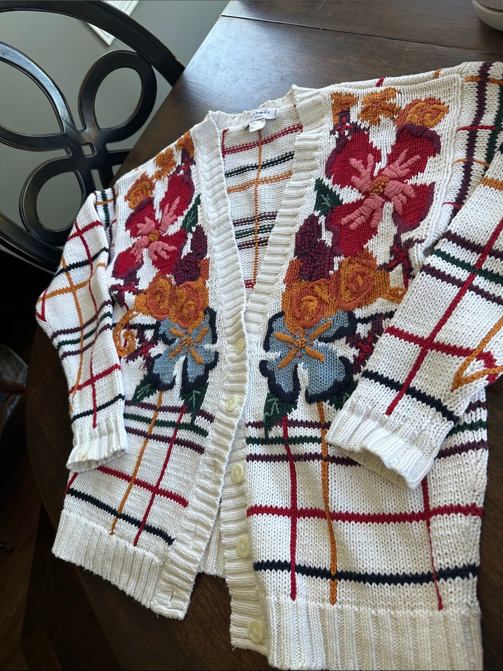 Beautiful vintage 90s style cardigan